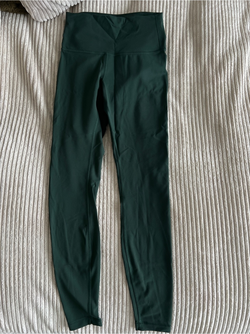 lululemon Forest Green Wunder train bra sz 8 and Wunder train 25” legging sz 6 - Picture 2 of 6